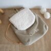Sac à Dos personnalisé prénom Velours côtelé beige et Tissu mouton blanc cassé