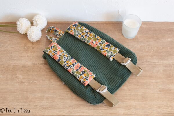 Sac à Dos personnalisé prénom Velours côtelé vert et imprimé liberty fleuri