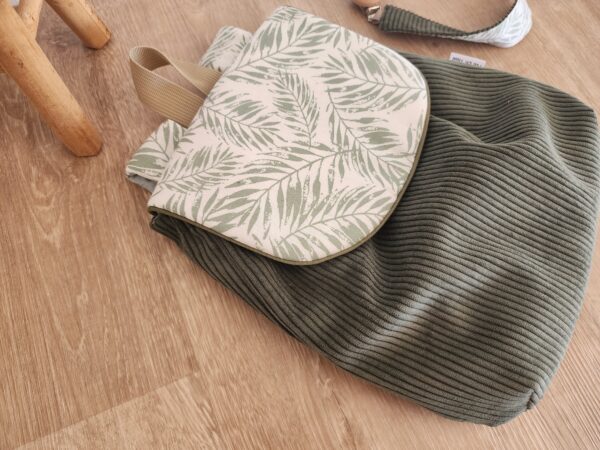 Sac à Dos personnalisé prénom Velours côtelé vert et imprimé feuilles