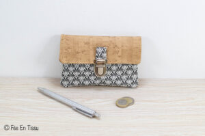 Portefeuille femme compact Simili cuir liège Tissu imprimé fleuri noir et argenté