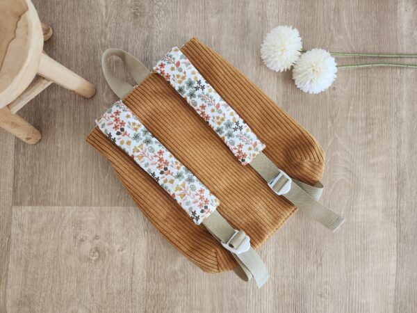 Sac à Dos personnalisé prénom Velours côtelé moutarde et imprimé fleuri