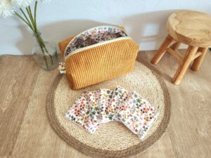 Trousse de toilette personnalisable Velours côtelé moutarde et imprimé fleuri