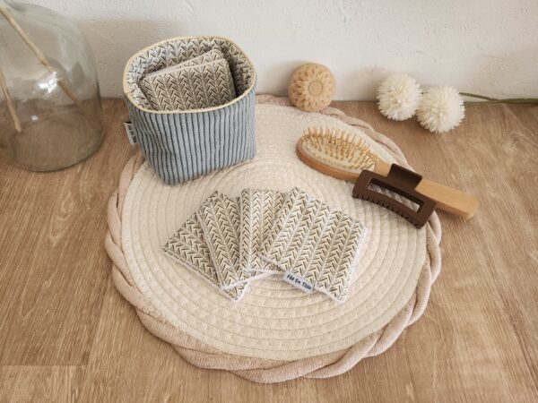 Lingettes lavables avec pochon de rangement Velours côtelé vert d'eau et imprimé fleuri