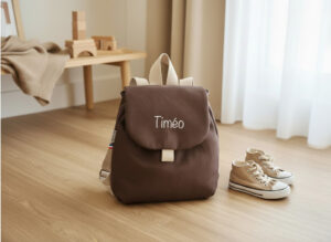 Mise en scène du produit-4973b684-5469-4625-a4c6-bad17ba2edc9 sac à dos maternelle personnalése