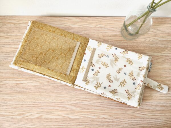 20260529_093558 Album photo bébé tissu personnalisé - velours jaune moutarde & imprimé