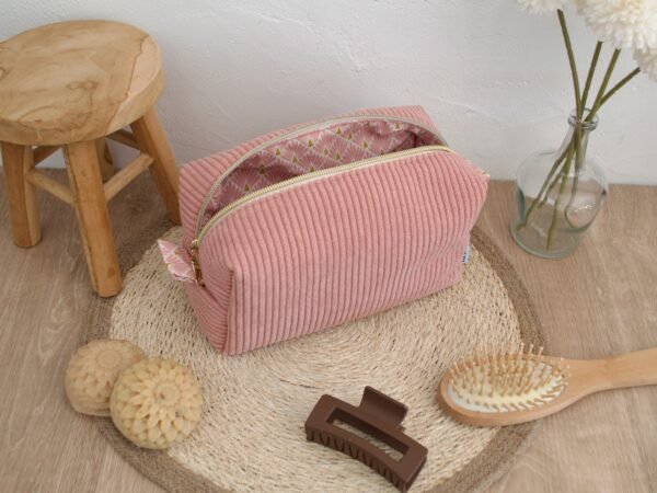 DSC_0130 Trousse de toilette